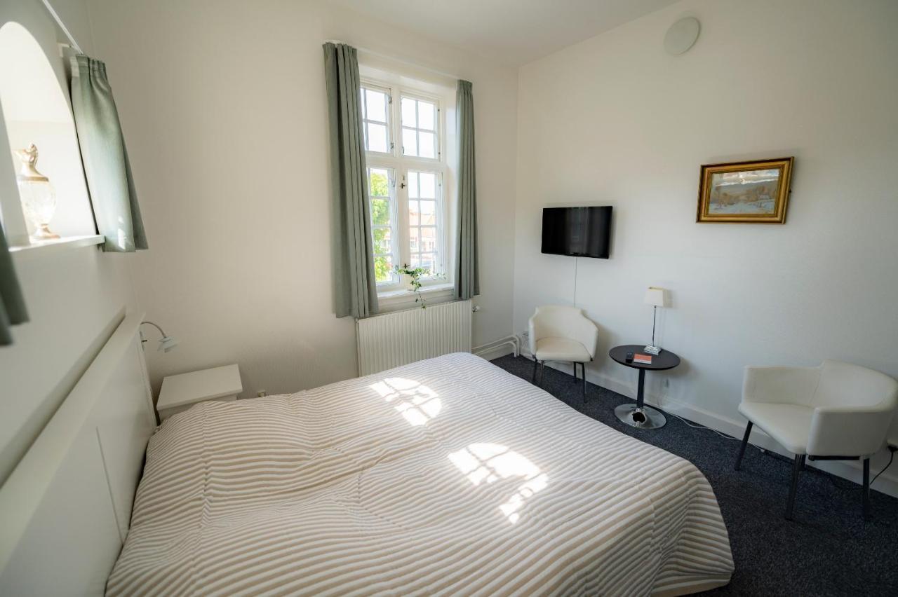 Det Gamle Posthus Hotel Rønne Kültér fotó